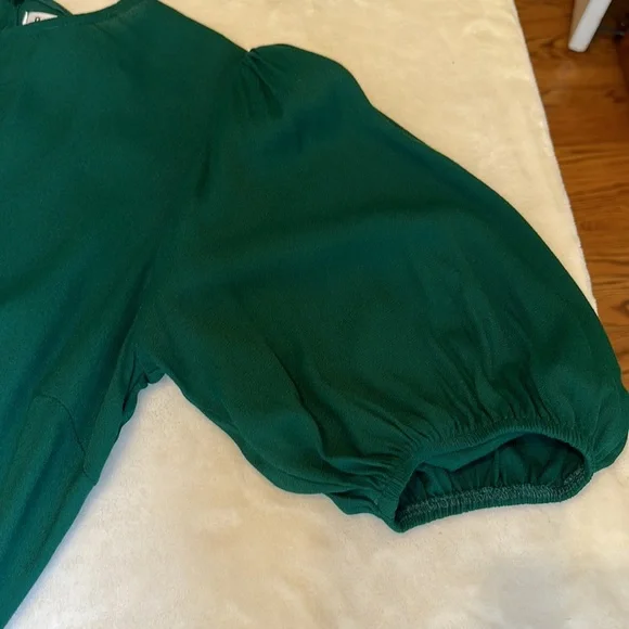 REFORMATION Dulce Mini Puff Sleeve Dress in Emerald, 8 - Picture 13 of 16